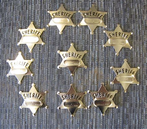 10 NEW METAL TOY SHERIFF BADGES WEST COWBOY SILVER SHERIFF'S BADGE PARTY FAVORS 97138666505 | eBay