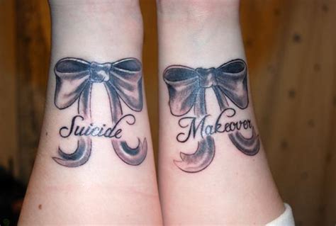 30 Cute Ribbon Tattoos for Women | Art and Design