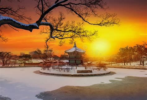 Winter at Gyeongbokgung Palace Stock Image - Image of kwanghwamun, roads: 98288811