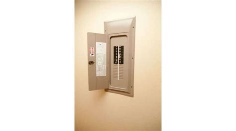 What Breakers Are Compatible With Square D Homeline - Conquerall Electrical Ltd