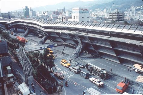 Photos: Anniversary of the Great Hanshin earthquake in Japan | Terremoto, Japon, Gobierno