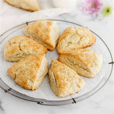 The BEST Scone Recipe - Live Well Bake Often