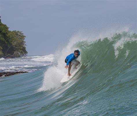 Best Panama Surfing Spots | Beaches, Surf Camps & Resorts