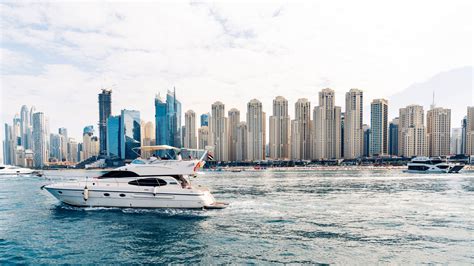 A Beginner's Guide to Chartering a Yacht in Dubai