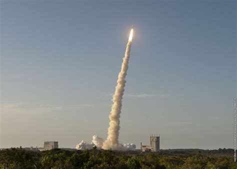 ESA - Ariane 5's largest ever payload