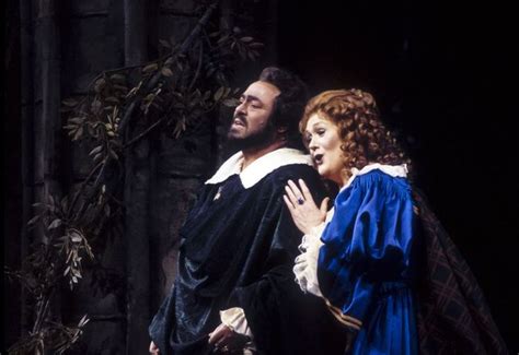 'Casta Diva' Lyrics: What Does the Famous Aria 'Casta Diva' Mean? | Joan sutherland ...