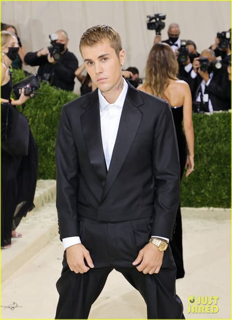 Justin Bieber Brings Drew House to Met Gala 2021 With Hailey Bieber ...