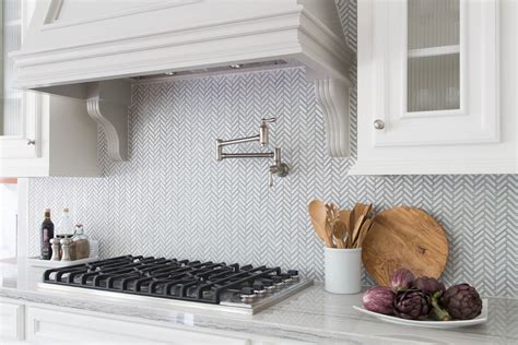 Small Kitchen Backsplash Pictures – Things In The Kitchen