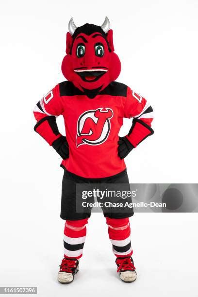 Hockey Mascot Photos and Premium High Res Pictures - Getty Images