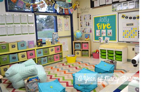 25 Bright and Colorful Classroom Themes — Tacky the Teacher