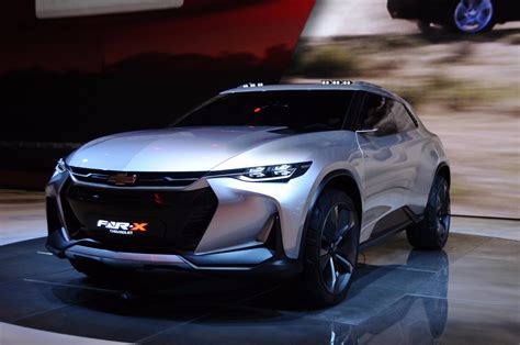 Chevy plays with tech and styling on FNR-X plug-in SUV concept