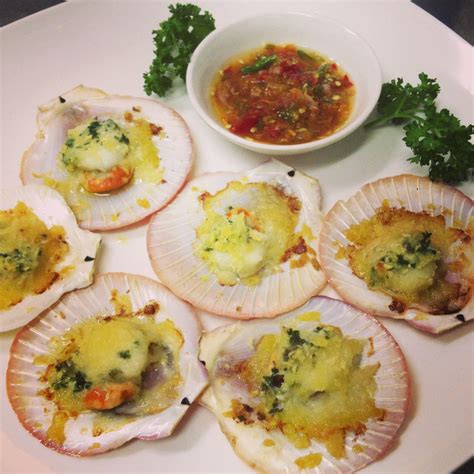 Baked scallop with garlic butter | Baked scallops, Cooking, Dishes