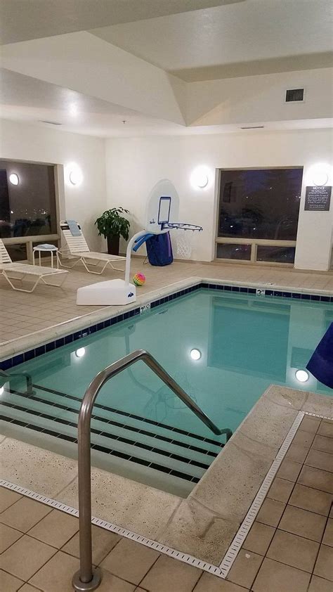 Residence Inn Chicago Naperville/Warrenville Pool Pictures & Reviews - Tripadvisor