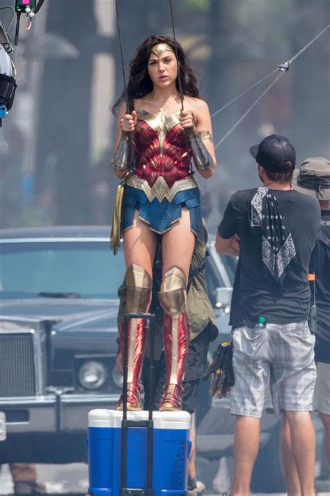 Gal Gadot - "Wonder Woman 1984" Set in Washington DC 06/18/2018 ...