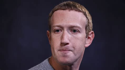 Mark Zuckerberg Mocked for Hawaii Sunscreen Surfing Photo | Heavy.com