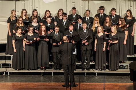 8 Signs You Were In A High School Choir