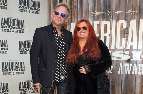 Is Wynonna Judd Married To Cactus Moser? Family Kids, And