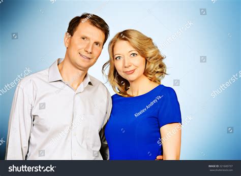 Portrait Happy Elderly Couple Smiling Camera Stock Photo 221600737 ...