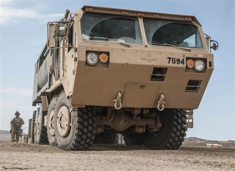 U.S. Army awards new contract to Oshkosh for heavy tactical vehicles