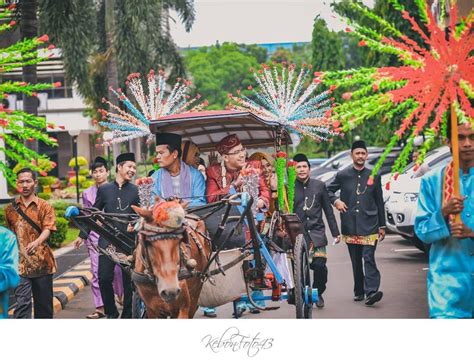 Prosesi Palang Pintu Pernikahan Adat Betawi - Seputar Pernikahan