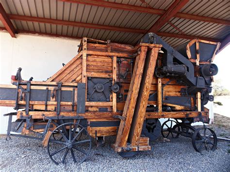 Thresher,wheat,threshing machine,old,history - free image from needpix.com