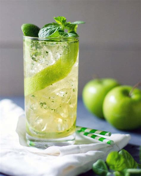 Chasing Delicious | Apple Mojito | Apple cocktail recipes, Cocktail drinks, Yummy drinks