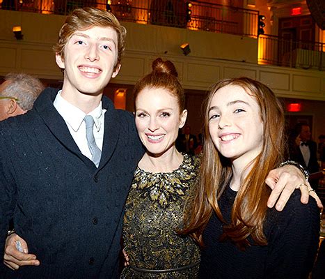 Julianne Moore Brings Look-Alike Children to Red Carpet Event: Photos