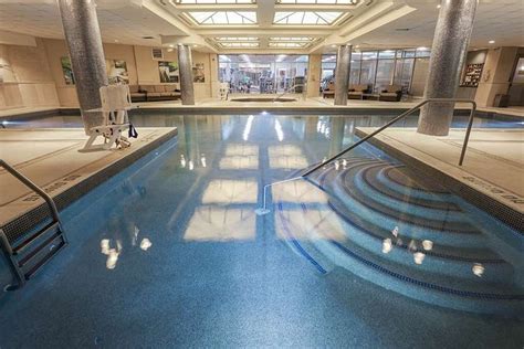 Radisson Plaza Hotel at Kalamazoo Center Pool: Pictures & Reviews - Tripadvisor