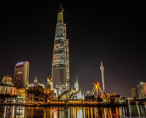 Lotte World Tower, Seoul (With images) | Lotte world, Tower, Trip