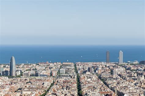 Turning Barcelona into a big superblock | Superilles