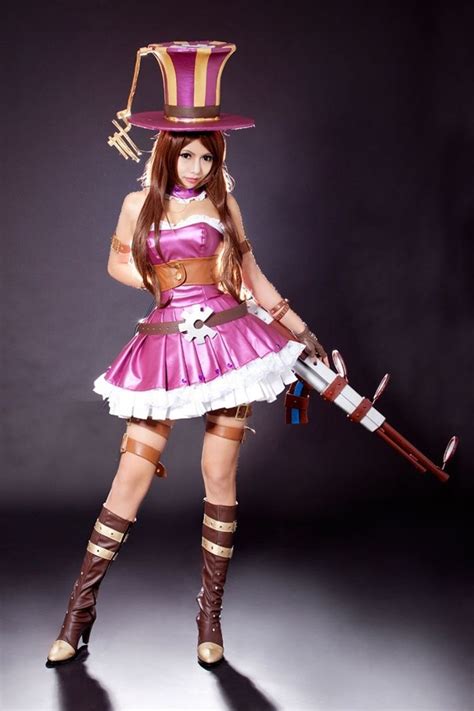 Caitlyn League of Legends Cosplay | Cosplay girls, Cosplay league of legends, League of legends ...