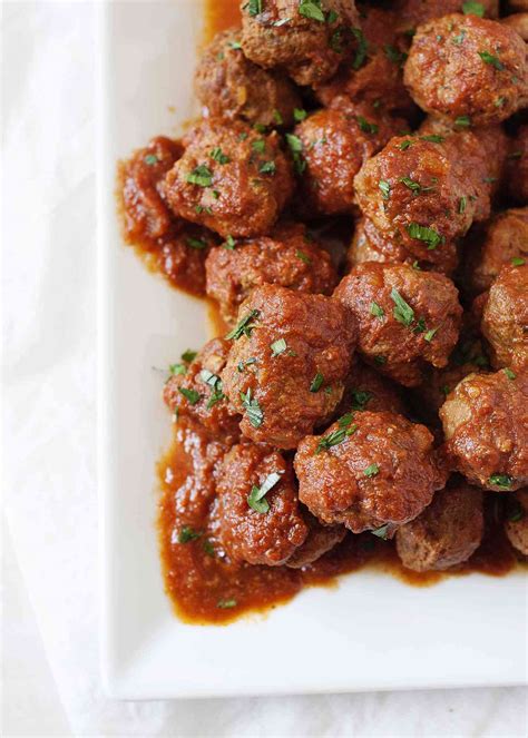 Slow Cooker Meatballs in Tomato Sauce Recipe