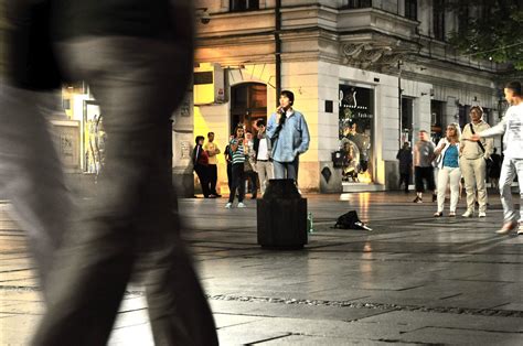 Night performer Knez Mihailova | Street Perfomer | Travel South Europe ...