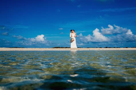 Belize sandbar weddings