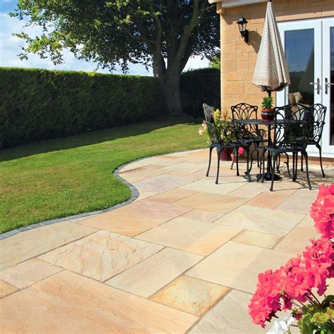 Pavestone Classic Calibrated Golden Fossil 600 x 290mm Sandstone Paving ...