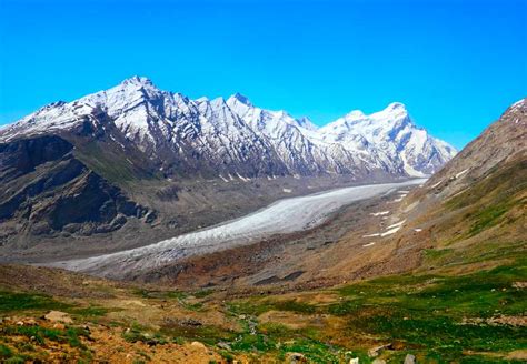 10 Bhutan Mountains | Beautiful Mountains in Bhutan (2024)