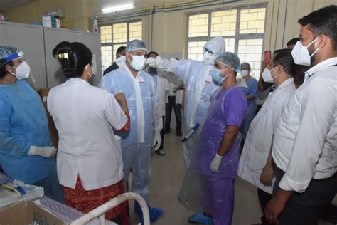 Himanta Biswa Sarma dons PPE kit to meet COVID-19 patients at JMCH ...