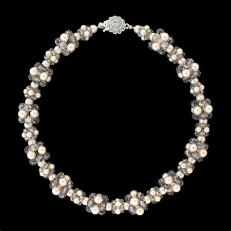 Swarovski Crystal & Pearl Cluster Necklace – Giavan