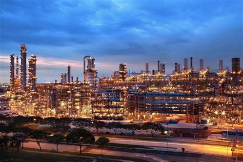 ExxonMobil expands Singapore refinery to upgrade base-oil production ...