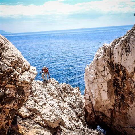 Climbing Discovery Session In The Calanques Near Marseille