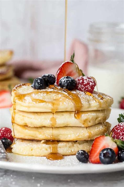 The BEST Pancake Recipe (VIDEO) - Valentina's Corner