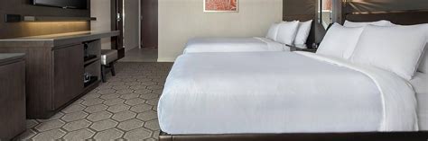 Hotel Rooms in Cambridge, MA | Boston Marriott Cambridge