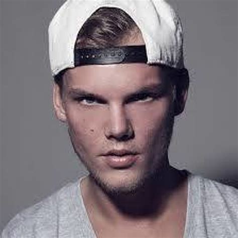 Stream Avicii - Lay Me Down (Oficial) by Avicii | Listen online for ...