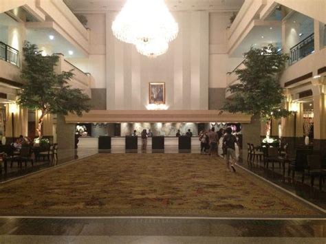 the lobby area - Picture of The Twin Towers Hotel, Bangkok - TripAdvisor