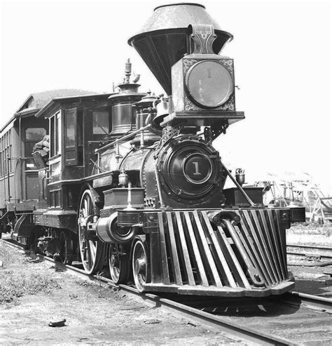 Pin by Mr. P on Locomotives - Steam and Diesel Electric | Vintage train ...