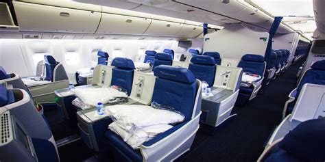 DeltaONE Delta Air Lines LAX - JFK First Class Business Seats Mileage ...