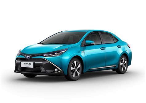 Toyota Unveils Corolla Sedan PHEV in China, Promises Electric C-HR - autoevolution