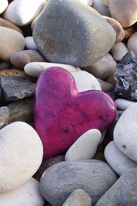 iPhone Wallpaper-Valentine's Day / Nature tjn | Heart shaped rocks ...