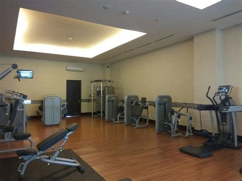 Po Hotel Semarang Gym: Pictures & Reviews - Tripadvisor