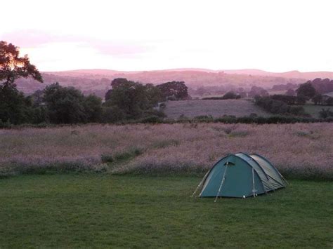 Upper Hurst Farm - Beautiful Peak District Camping & Glamping